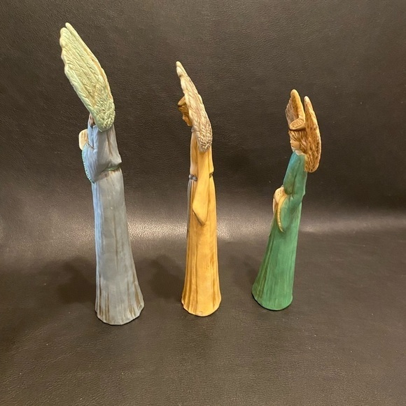 Hand painted Porcelain Angel Trio Table Decor. - Picture 4 of 11